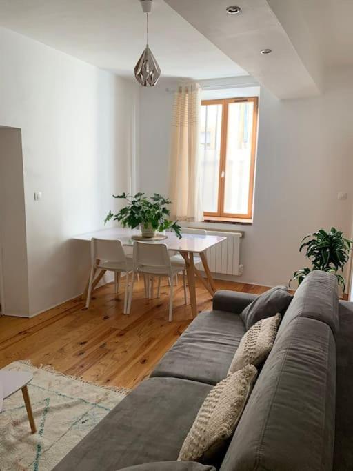 Apartamento Le Petit Cocon Nimois Nimes Exterior foto